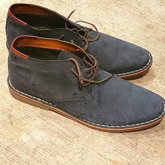Kenneth Cole blue Suede Chukka Boots